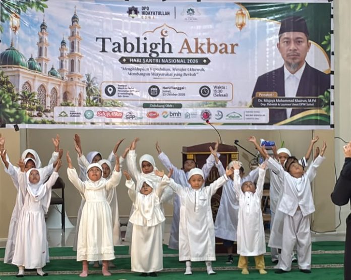 Tabligh akbar Hari Santri Nasional 2026 di Masjid Al Fachri SPP Land, Gowa.