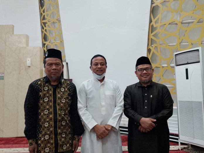 Audiensi DPW Hidayatullah Sulsel dengan Gubernur Andi Sudirman Sulaiman.